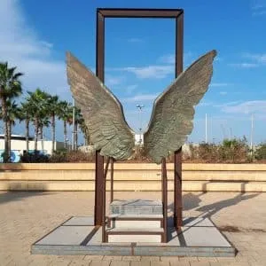 カスタマイズされた屋外の様式の金の青銅色の翼の彫刻