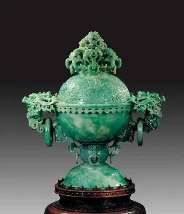 Chinese Jade Sculpture 1 image 15